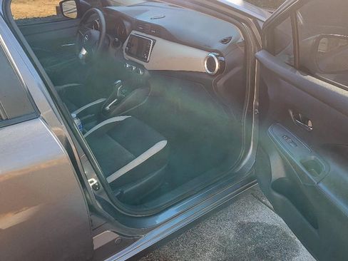 Used 2020 Nissan Versa SV image 19