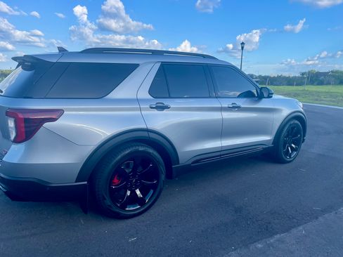 Used 2022 Ford Explorer ST w/ Equipment Group 401A AWD/4WD image 8