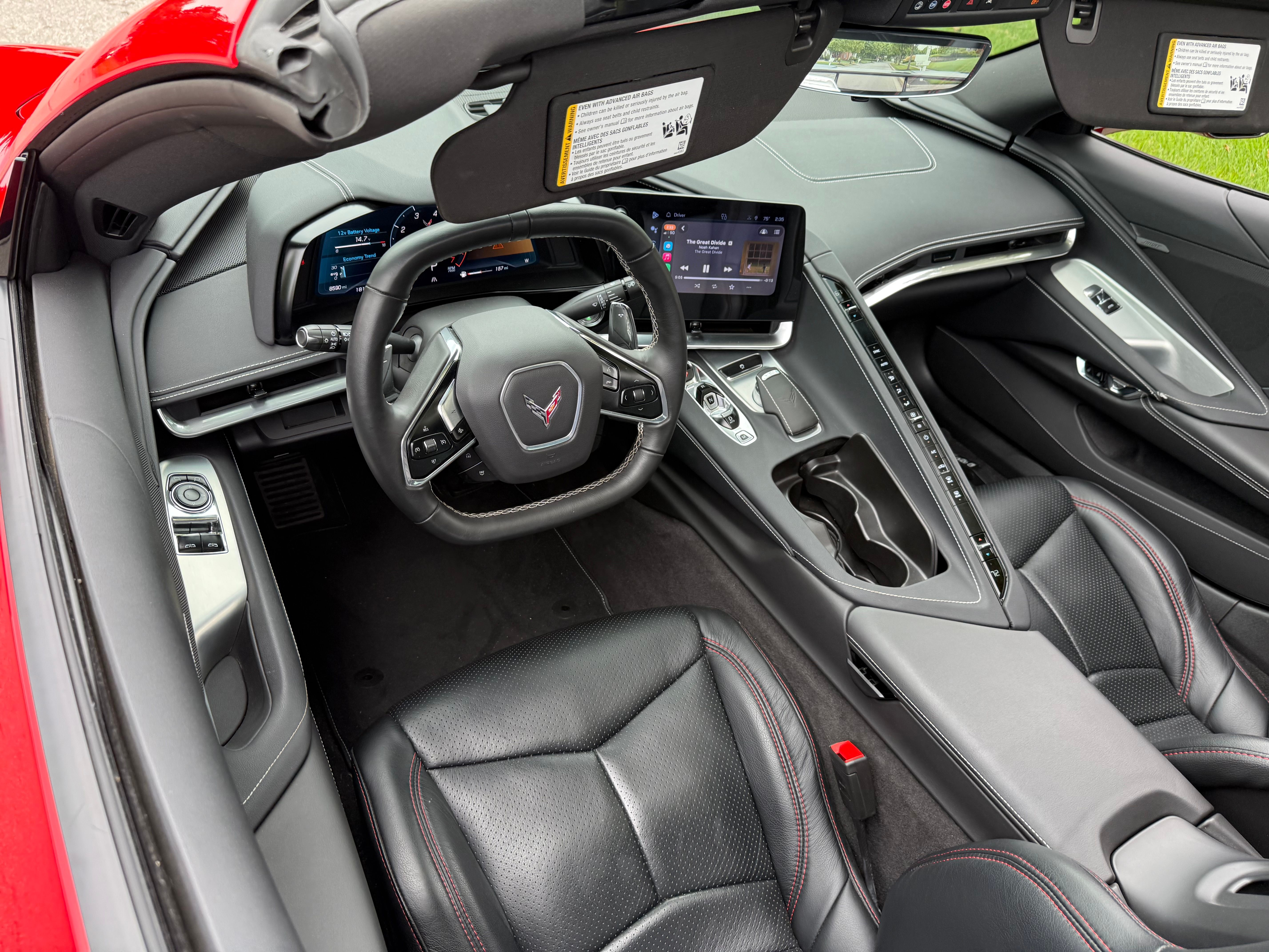 Used 2024 Chevrolet Corvette Stingray Coupe w/ Z51 Performance Package RWD image 19