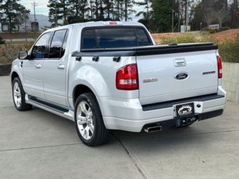 Used 2010 Ford Explorer Sport Trac Limited RWD image 17