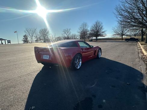 Used 2006 Chevrolet Corvette Z06 w/ Preferred Equipment Group image 8