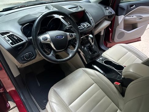 Used 2014 Ford Escape Titanium FWD image 10