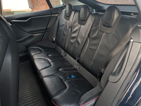 Used 2013 Tesla Model S Performance image 13