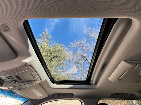 Used 2017 GMC Yukon Denali w/ Open Road Package image 21