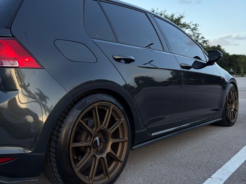 Used 2017 Volkswagen GTI S FWD image 4
