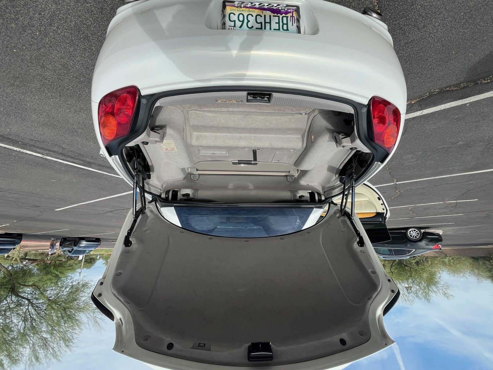 Used 2005 Lexus SC 430 Convertible w/ Preferred Accessory Pkg RWD image 5