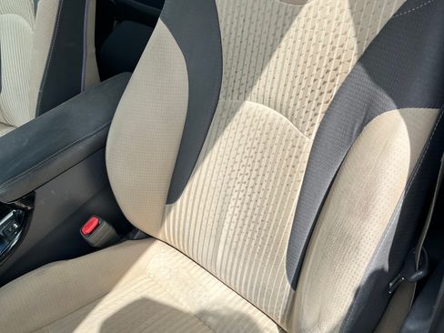 Used 2016 Toyota Prius Three w/ Advanced Technology Package FWD image 30