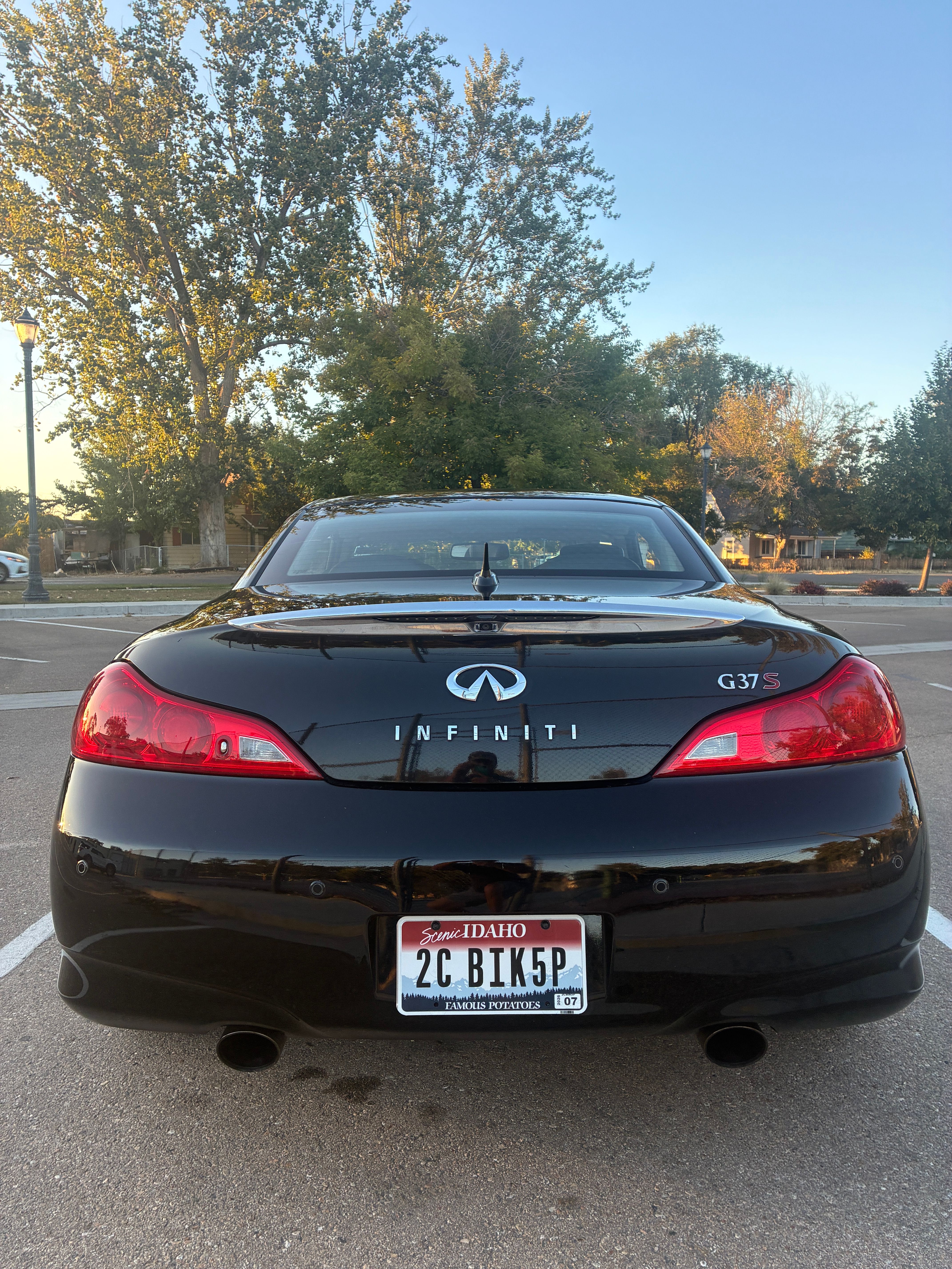 Used 2010 INFINITI G37 Sport w/ Navigation Pkg RWD image 6
