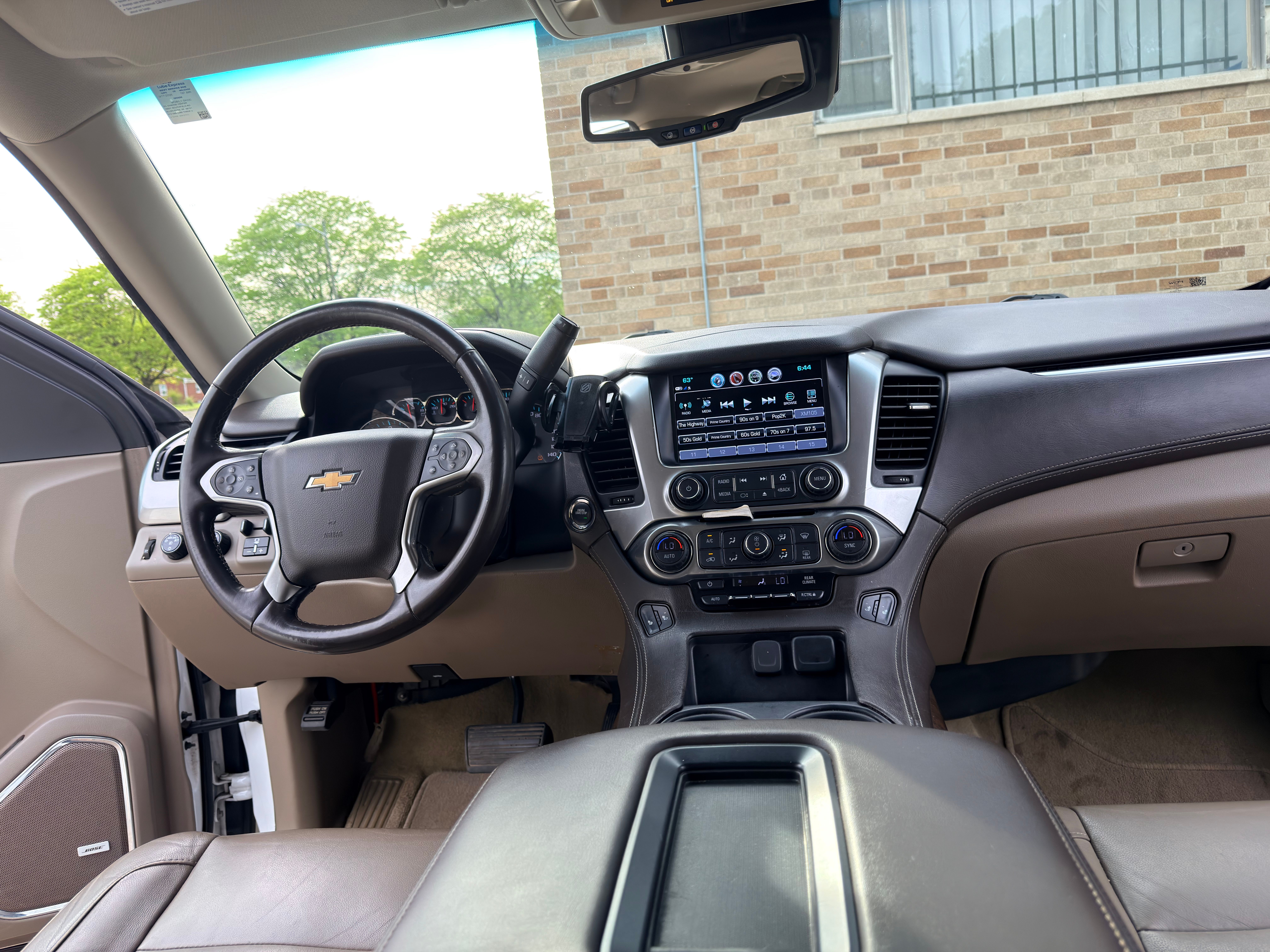Used 2019 Chevrolet Tahoe LT w/ Luxury Package AWD/4WD image 5