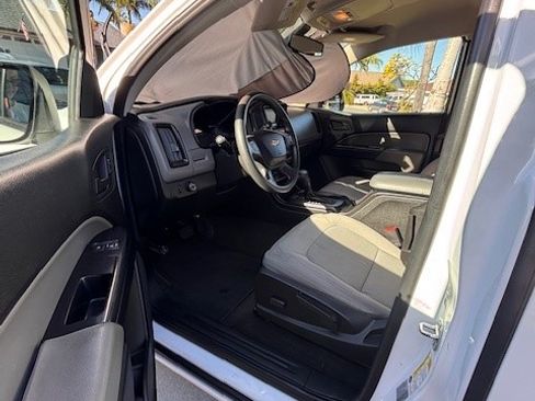 Used 2016 Chevrolet Colorado W/T image 6