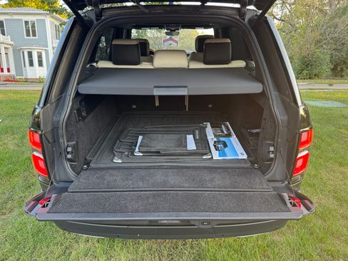 Used 2018 Land Rover Range Rover Long Wheelbase Supercharged image 19