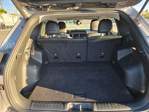 Used 2019 Jeep Cherokee Limited image 24