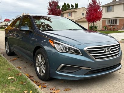 Used 2016 Hyundai Sonata SE