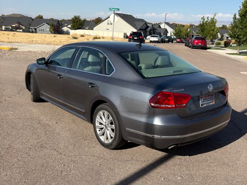 Used 2012 Volkswagen Passat 2.5 SEL Premium FWD image 6