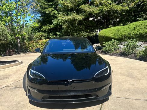 Used 2022 Tesla Model S Standard Range image 13