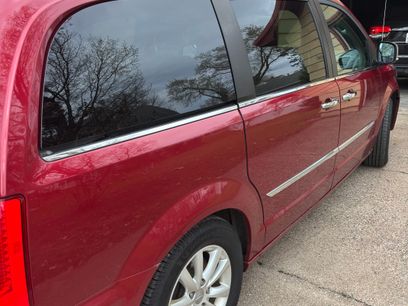 Used 2015 Chrysler Town & Country Limited Platinum w/ Trailer Tow Group
