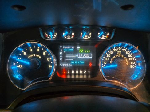 Used 2011 Ford F150 XLT w/ XLT Convenience Pkg image 6