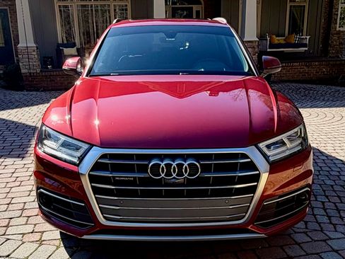 Used 2018 Audi Q5 Prestige w/ Prestige Package image 11