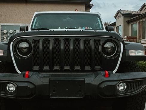 Used 2021 Jeep Wrangler Unlimited Rubicon AWD/4WD image 4