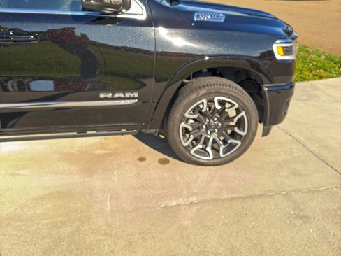 Used 2025 RAM 1500 Limited image 6