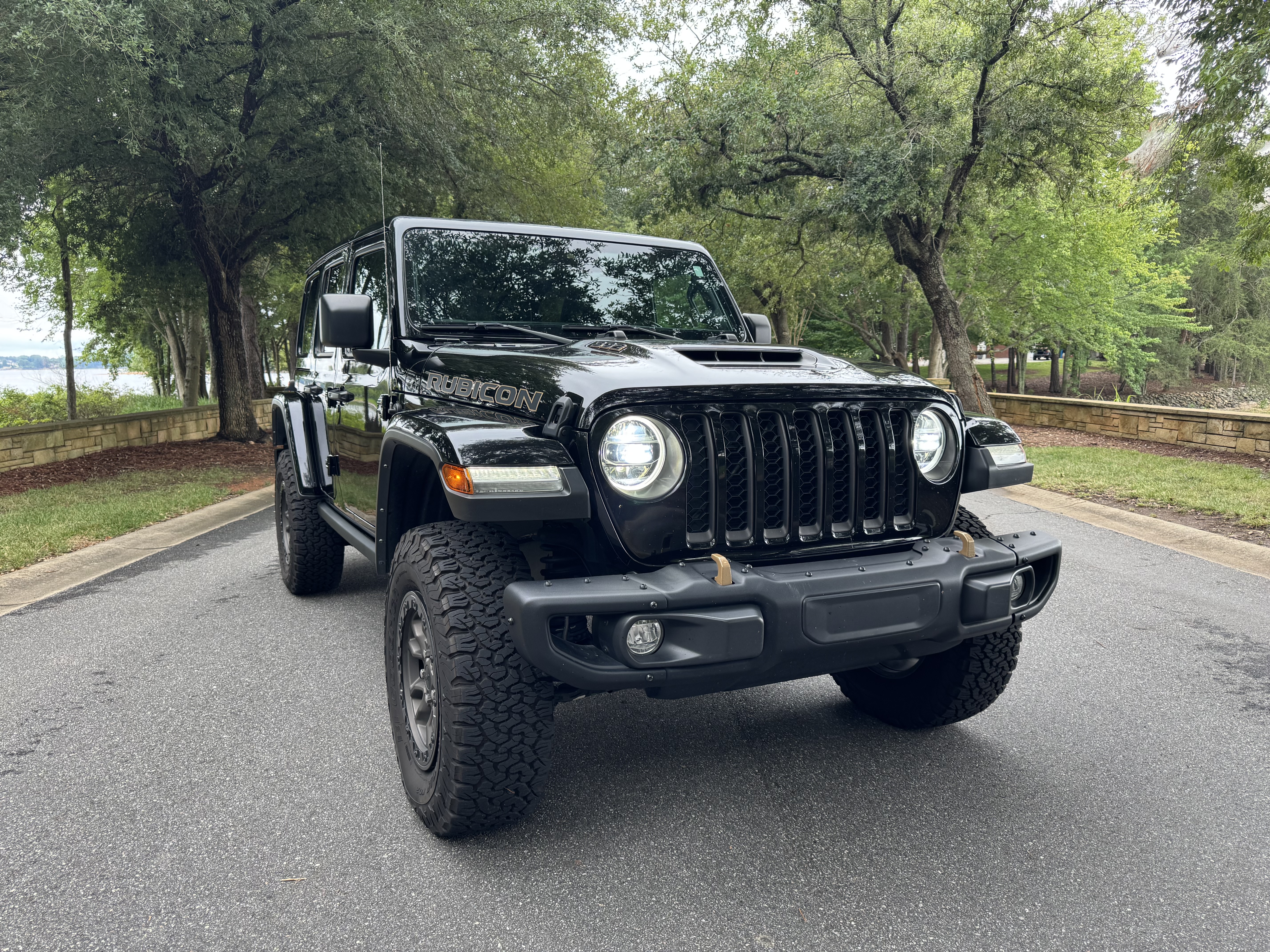 Used 2021 Jeep Wrangler Unlimited Rubicon 392 AWD/4WD image 1