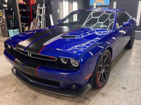 Used 2018 Dodge Challenger R/T Scat Pack w/ Leather Interior Group RWD image 1