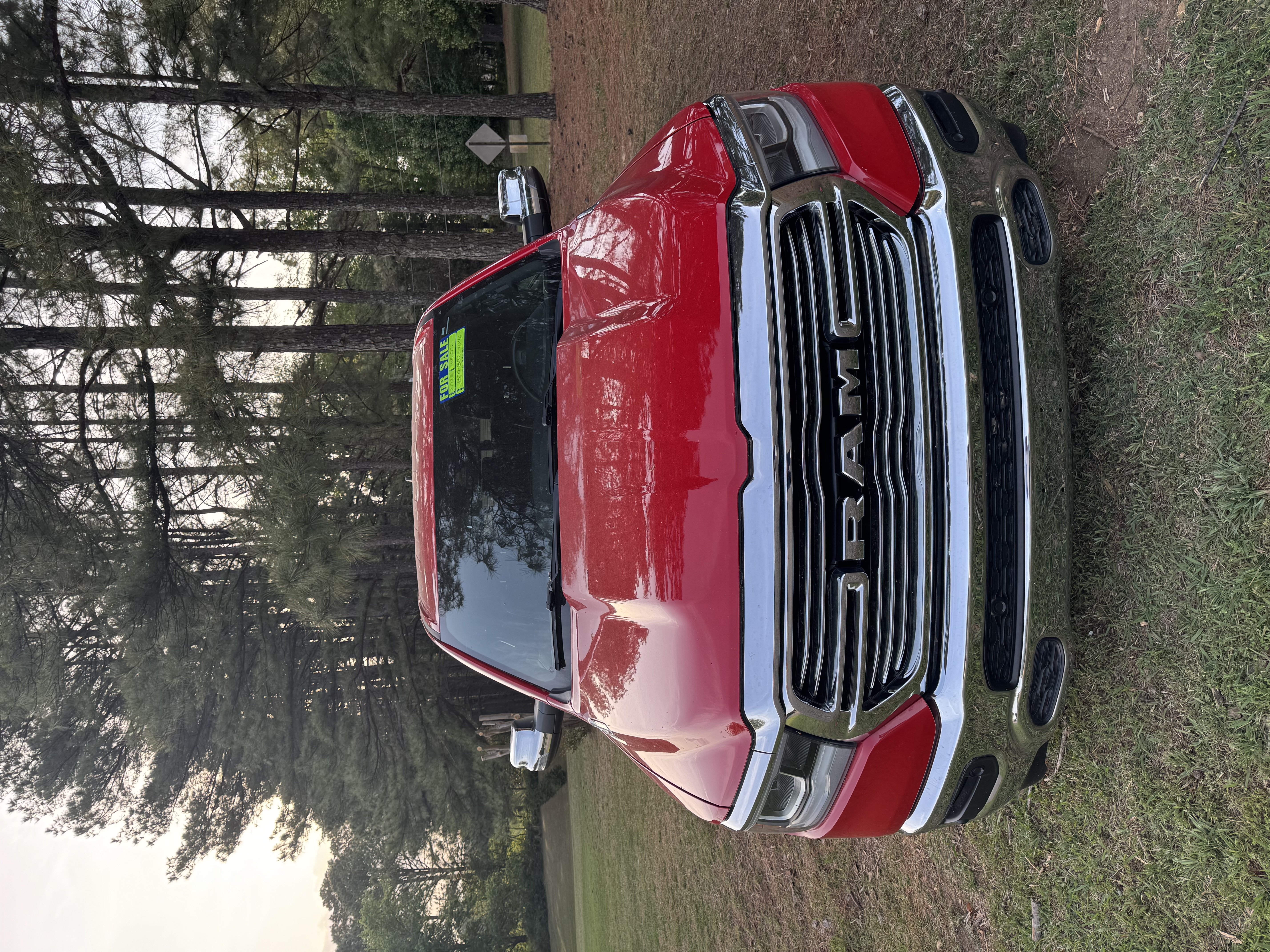 Used 2023 RAM 1500 Laramie AWD/4WD image 1