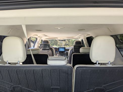 Used 2018 Lincoln Navigator L Black Label w/ Cargo Package image 12