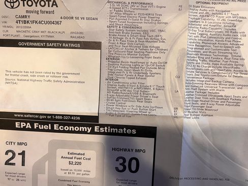 Used 2012 Toyota Camry SE w/ Leather Pkg FWD image 11