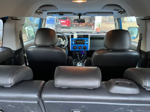 Used 2007 Toyota FJ Cruiser 4WD image 11