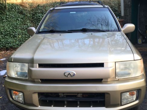 Used 2002 INFINITI QX4 4WD image 2