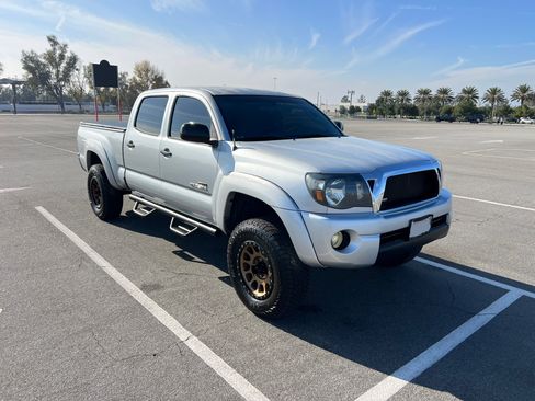 Used 2008 Toyota Tacoma PreRunner image 10