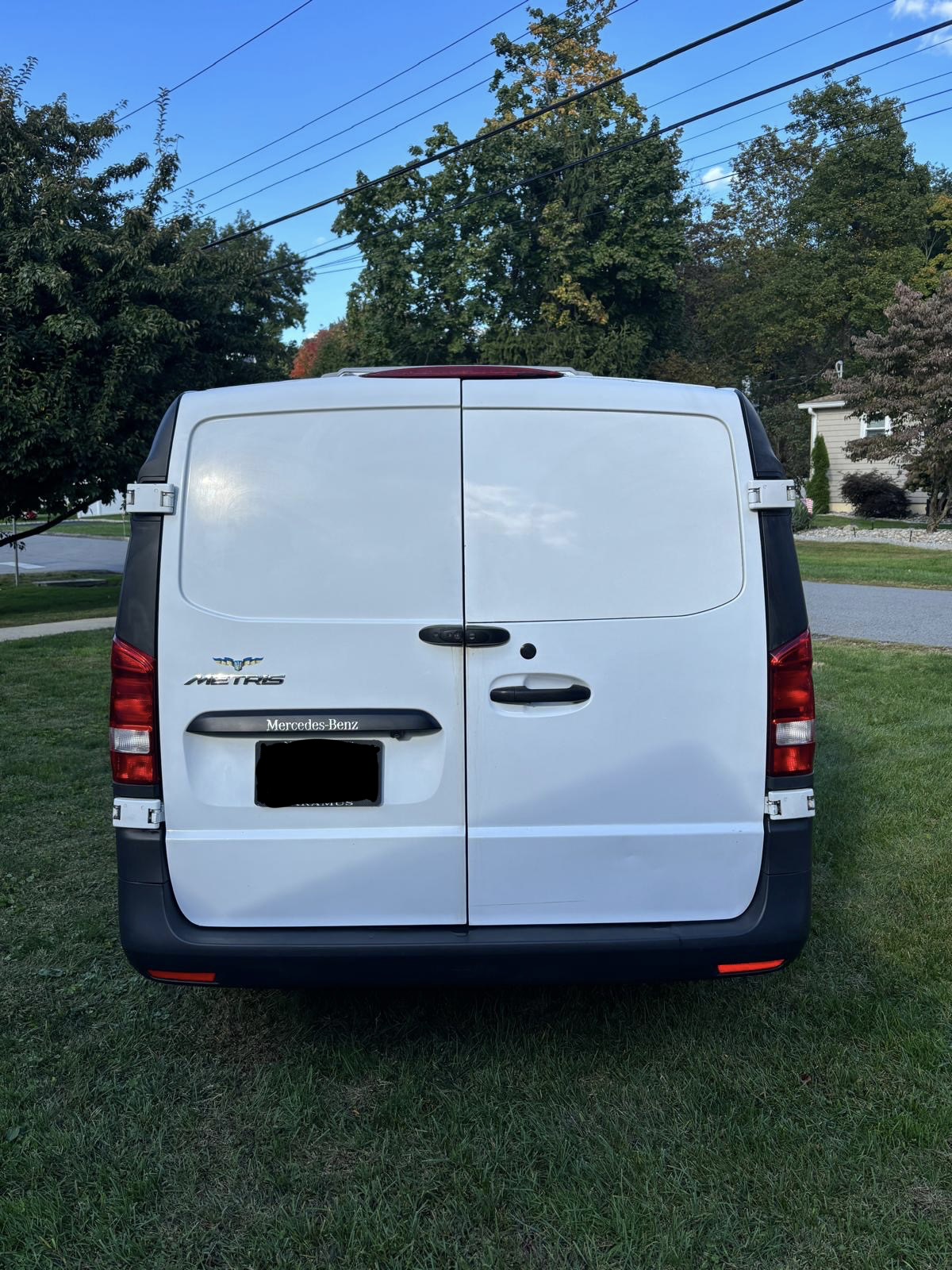 Used 2021 Mercedes-Benz Metris image 13