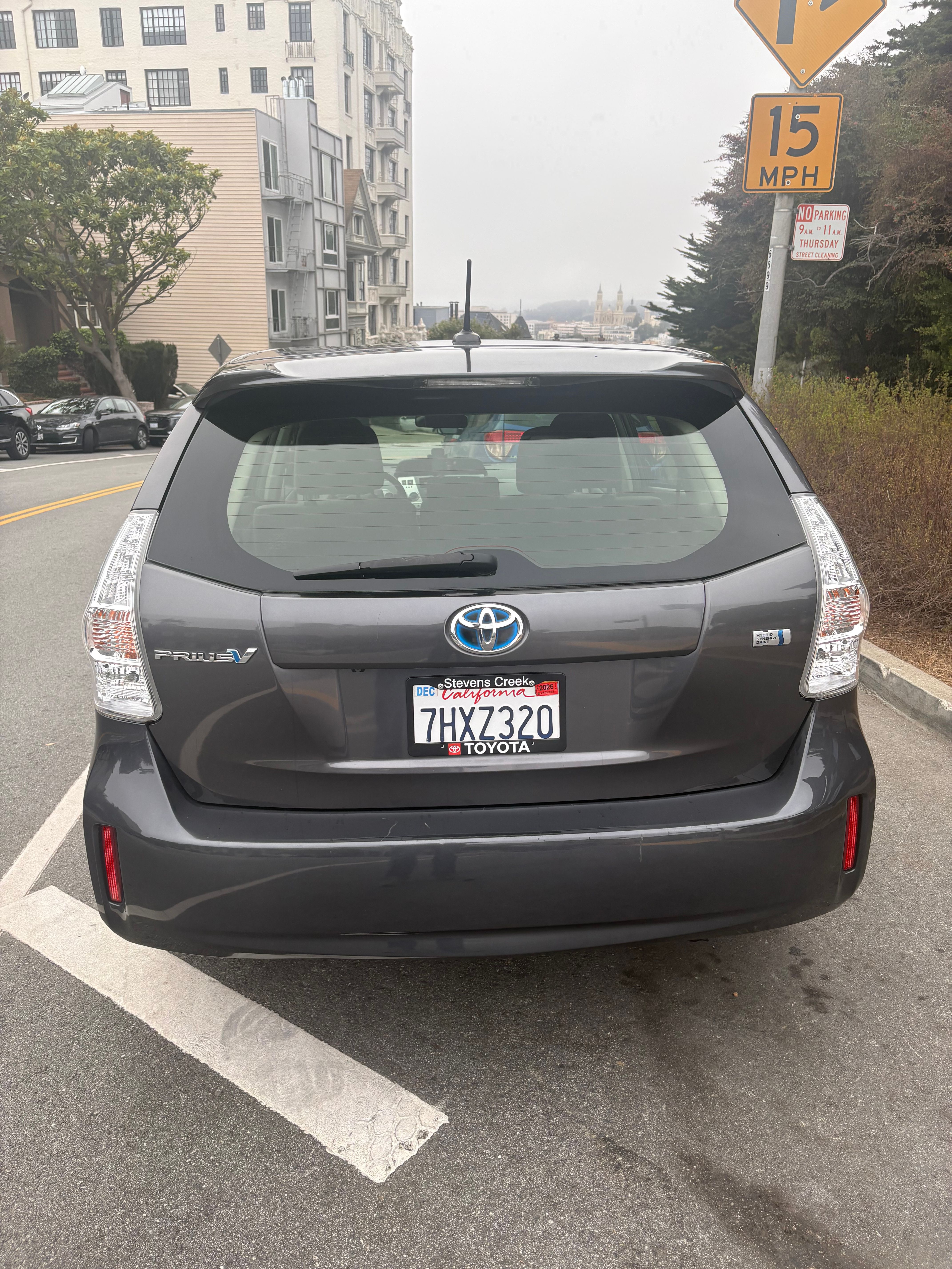 Used 2014 Toyota Prius V Three FWD image 11