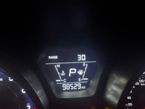 Used 2014 Hyundai Elantra SE image 5