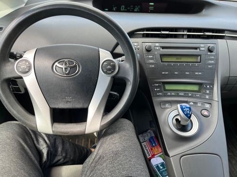 Used 2011 Toyota Prius Two image 12