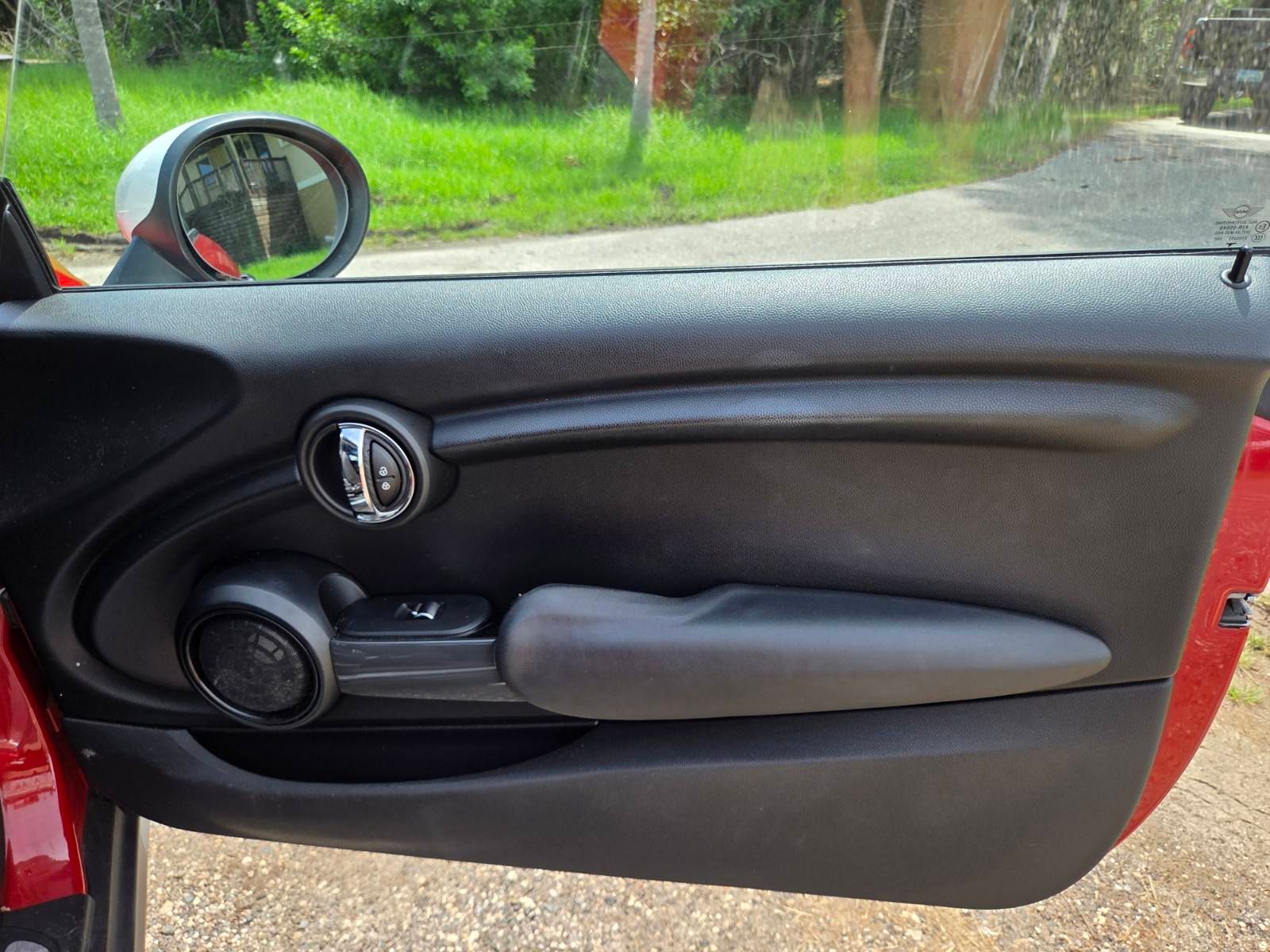 Used 2015 MINI Cooper 2-Door Hardtop FWD image 25