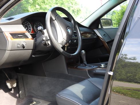 Used 2007 BMW 525i Sedan RWD image 8
