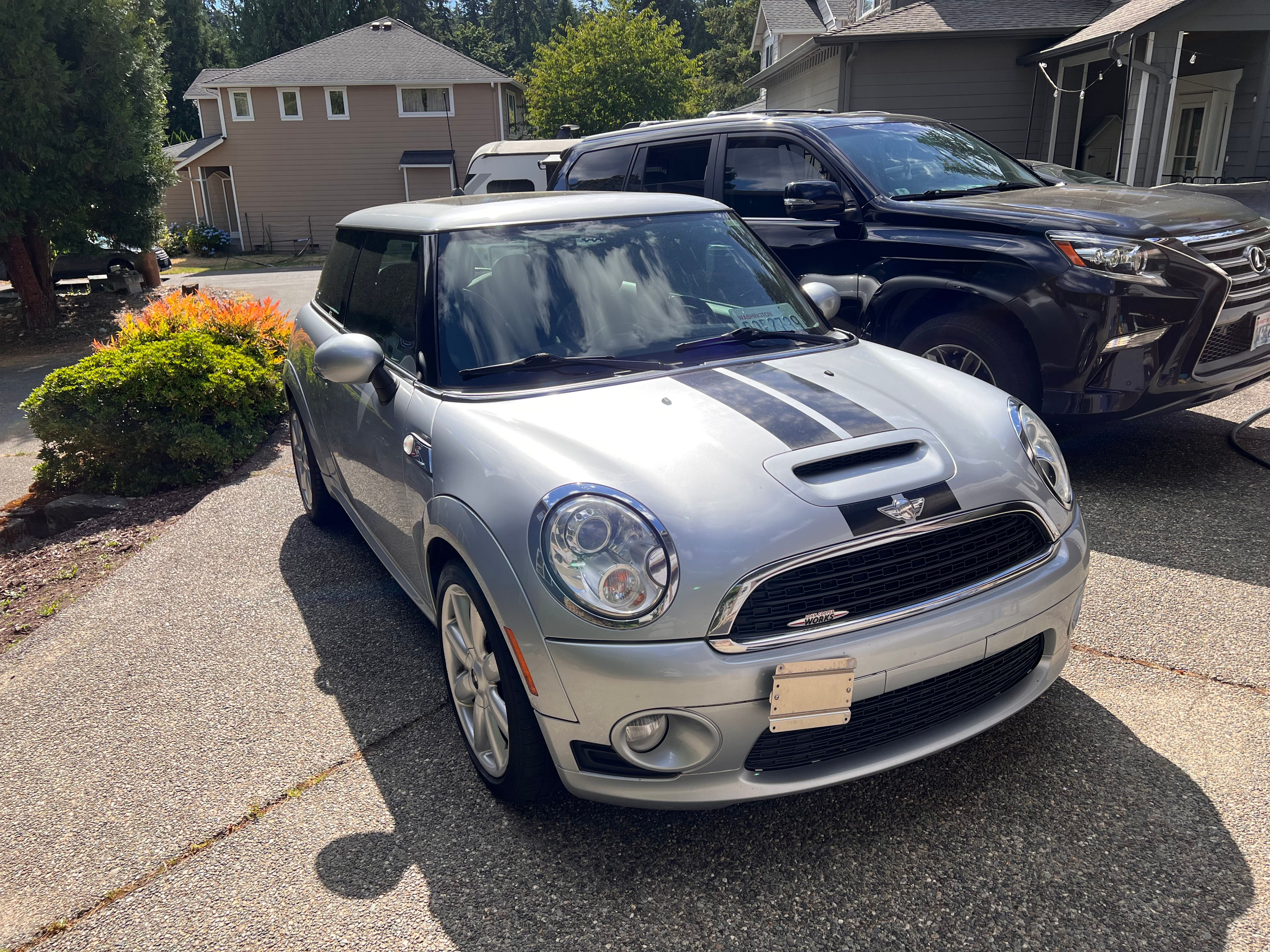 Used 2009 MINI Cooper S FWD image 2