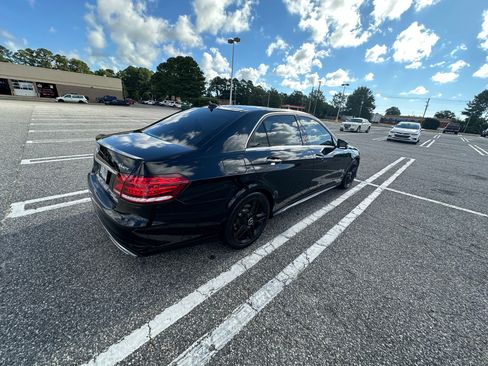 Used 2014 Mercedes-Benz E 350 4MATIC Sedan image 6