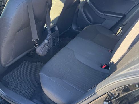 Used 2015 Volkswagen Jetta S image 14