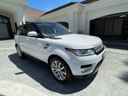 Used 2014 Land Rover Range Rover Sport HSE AWD/4WD image 9