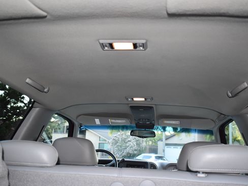 Used 1999 Chevrolet Tahoe 4WD 2-Door w/ Preferred Equipment Group image 19