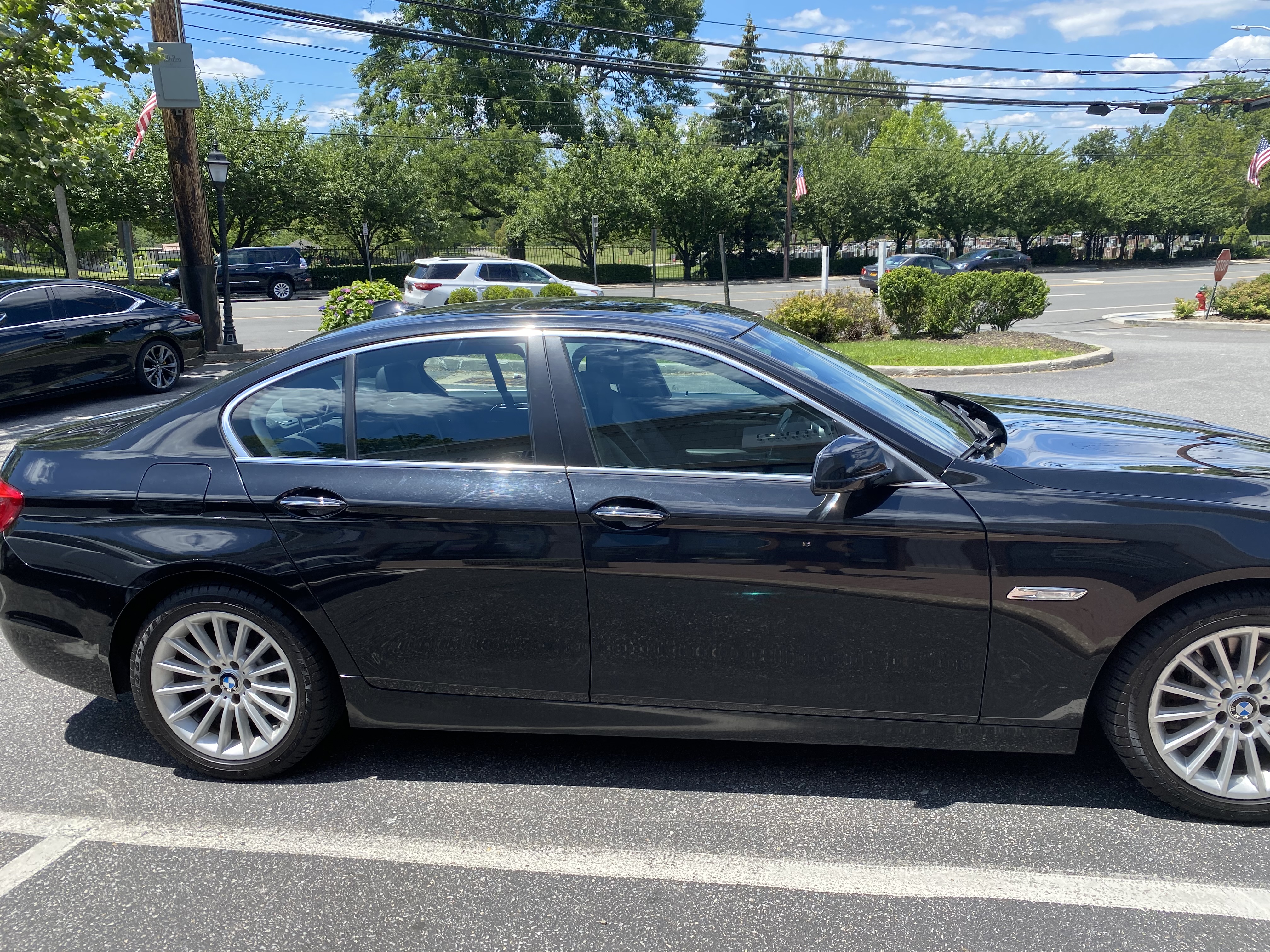 Used 2013 BMW 535i xDrive Sedan AWD/4WD image 8