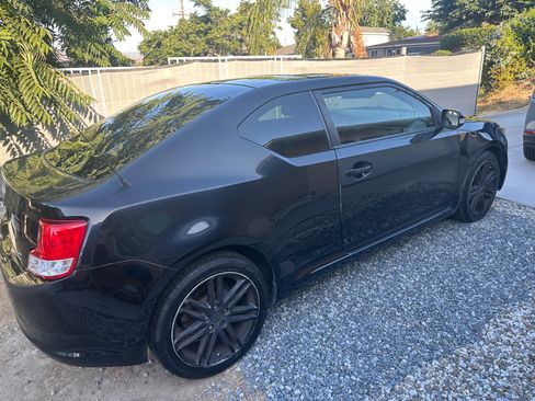 Used 2013 Scion tC FWD image 4
