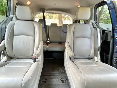Used 2021 Honda Odyssey EX-L image 18