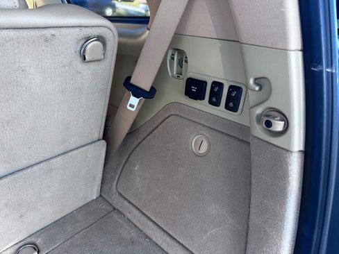 Used 2011 Mercedes-Benz GL 450 4MATIC image 8