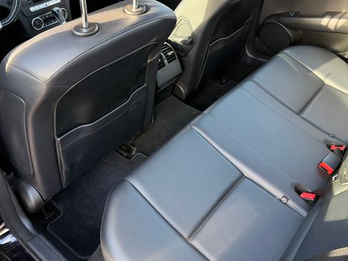 Used 2014 Mercedes-Benz C 300 4MATIC Sedan image 22