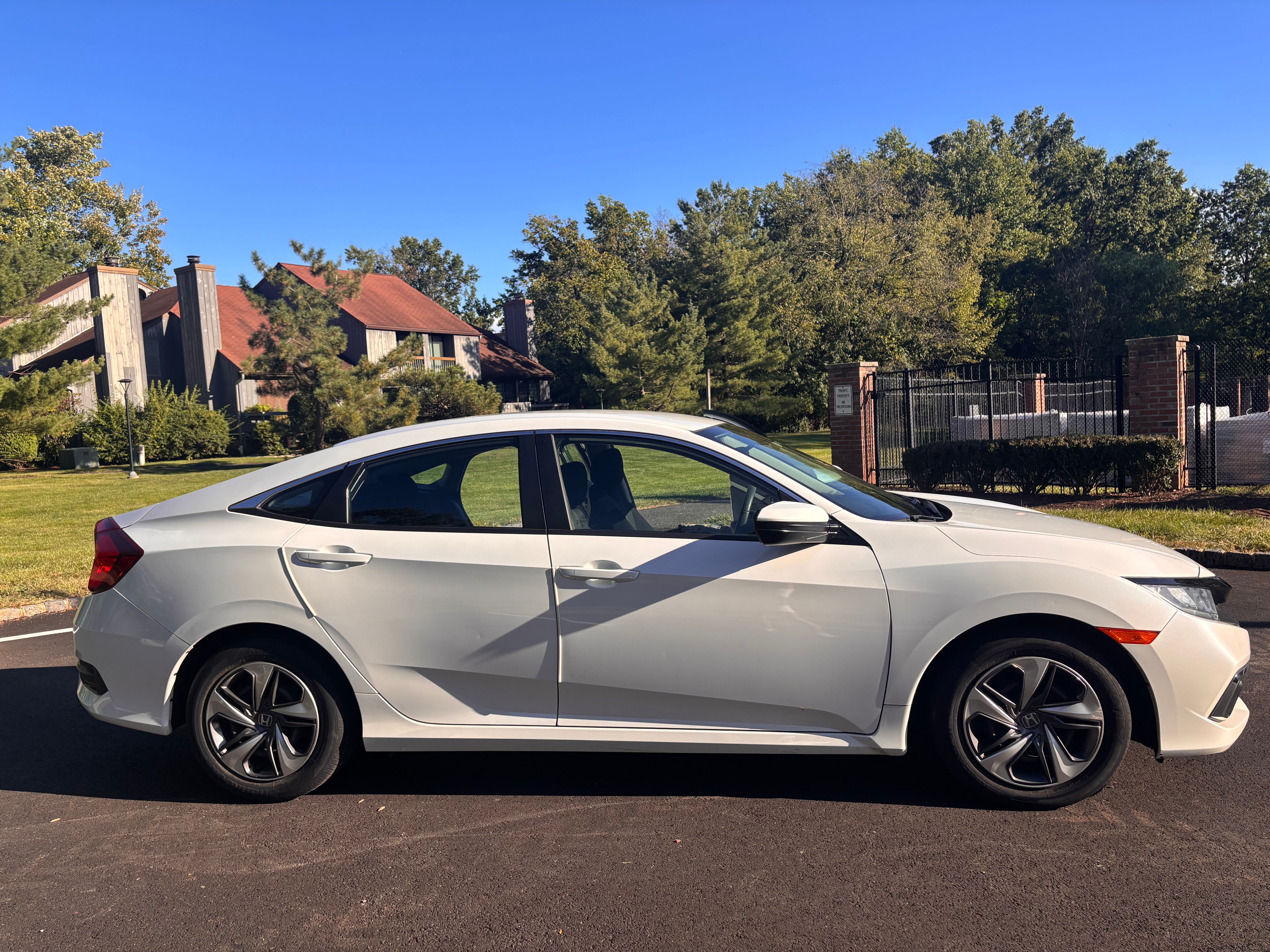 Used 2020 Honda Civic LX image 2