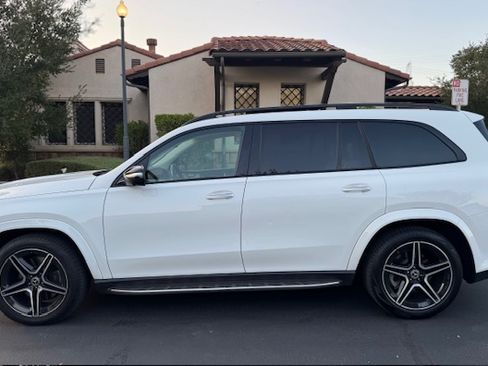 Used 2021 Mercedes-Benz GLS 580 4MATIC image 19